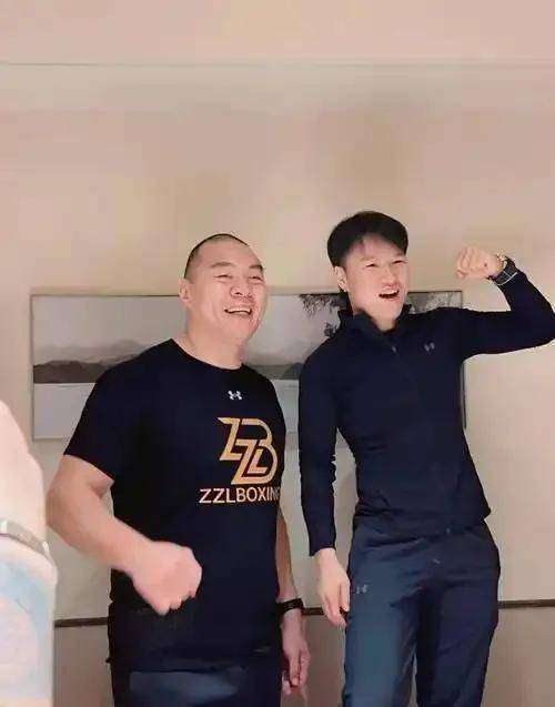 才会自然地, 媒体上分享